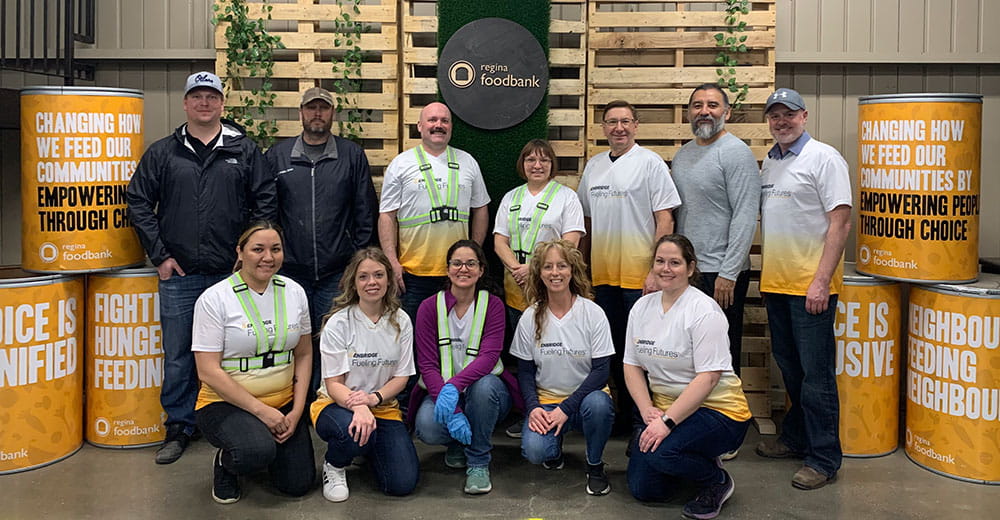 Enbridge Gas employees at Regina Food Bank